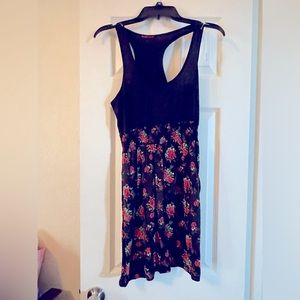 Black Razorback dress with Red Roses, size Small